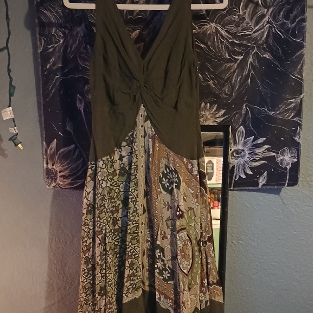 Signature by Sangria Olive and Multicolor Midi Dress
